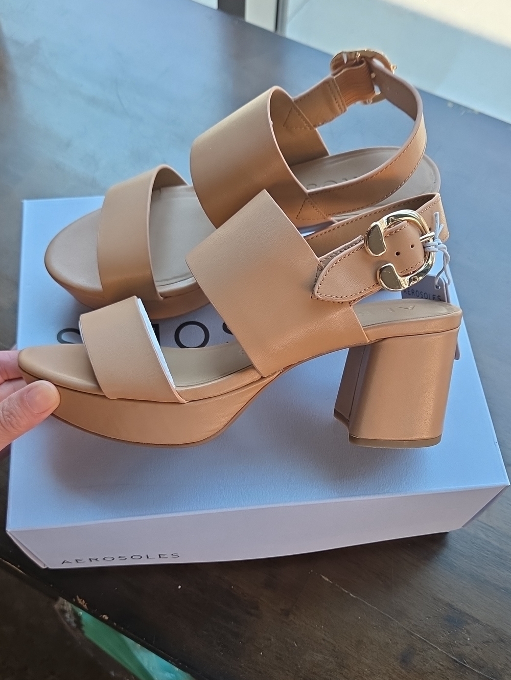 AEROSOLES Sise 7.5 Women's Tan Block Leather Heel Sandals with Gold Buckle NEW